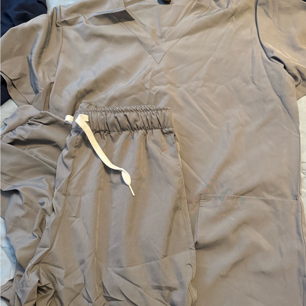 Women's Gray Scrub Set